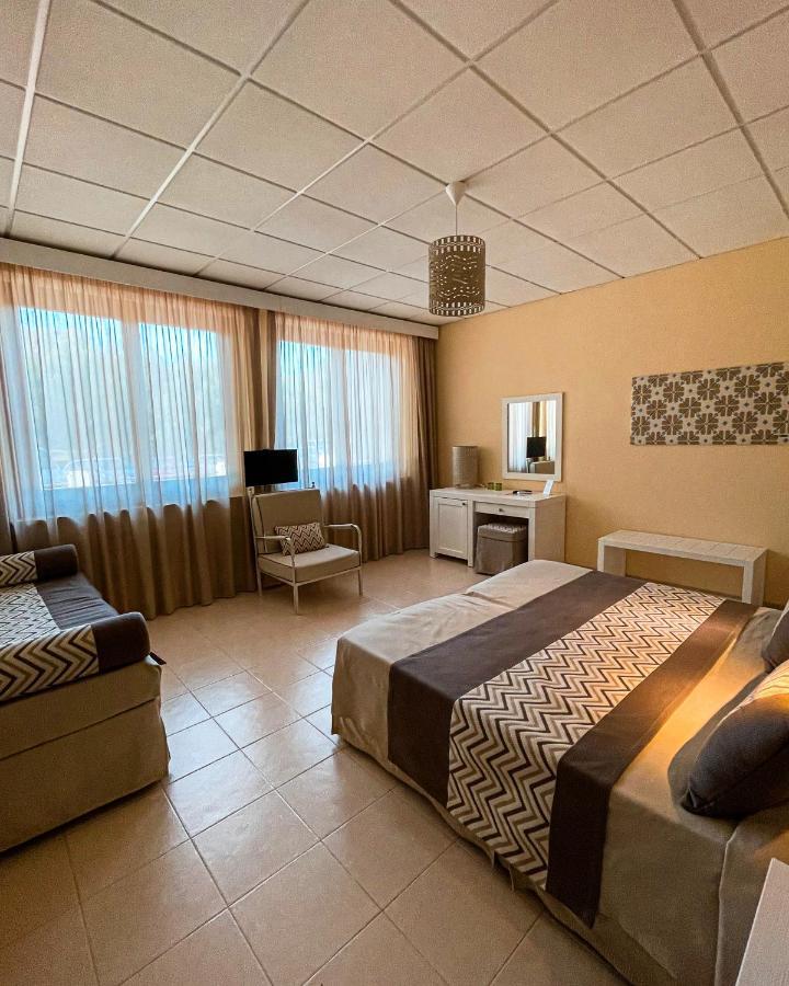 Hotel Lido Beach Phg オリスターノ エクステリア 写真