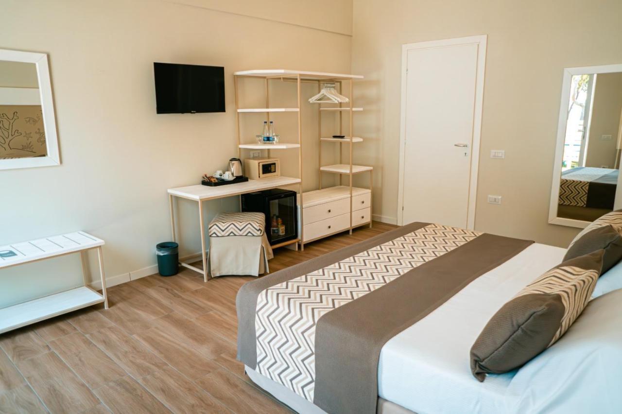 Hotel Lido Beach Phg オリスターノ エクステリア 写真